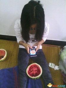 内涵吃瓜图片搞笑